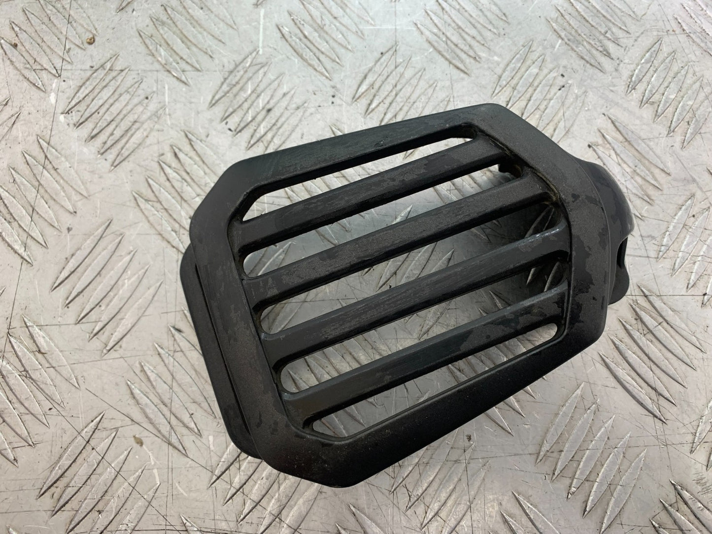 YAMAHA XVS 1300 MIDNIGHT STAR REGULATOR COVER  YEAR 2007-16 (CMB1200)