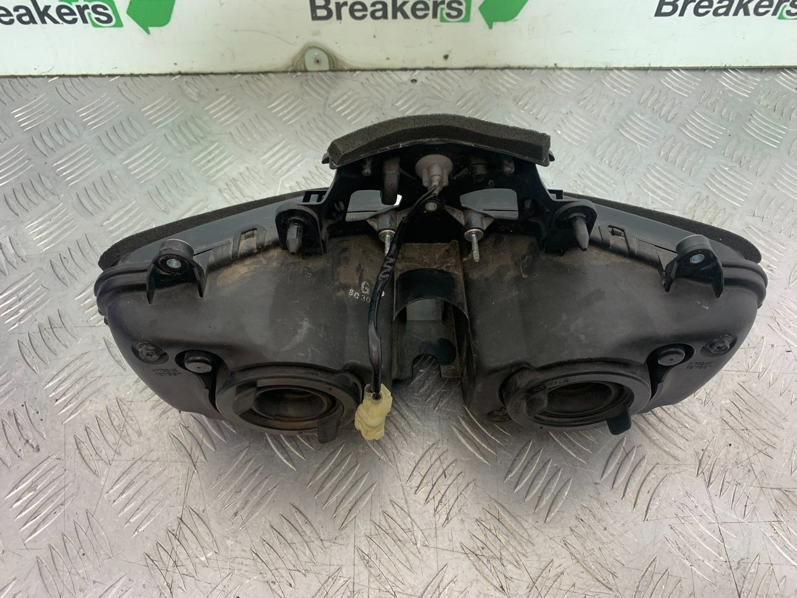 HONDA CBR1000 rr FIREBLADE HEADLIGHT  YEAR 2006 (CMB1220)