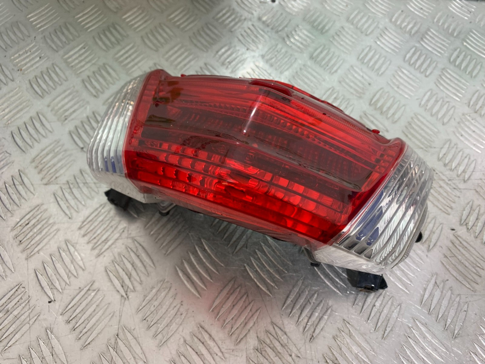 YAMAHA NMAX-125 N MAX 125 REAR LIGHT   YEAR 2015-2020  (CMB1231)