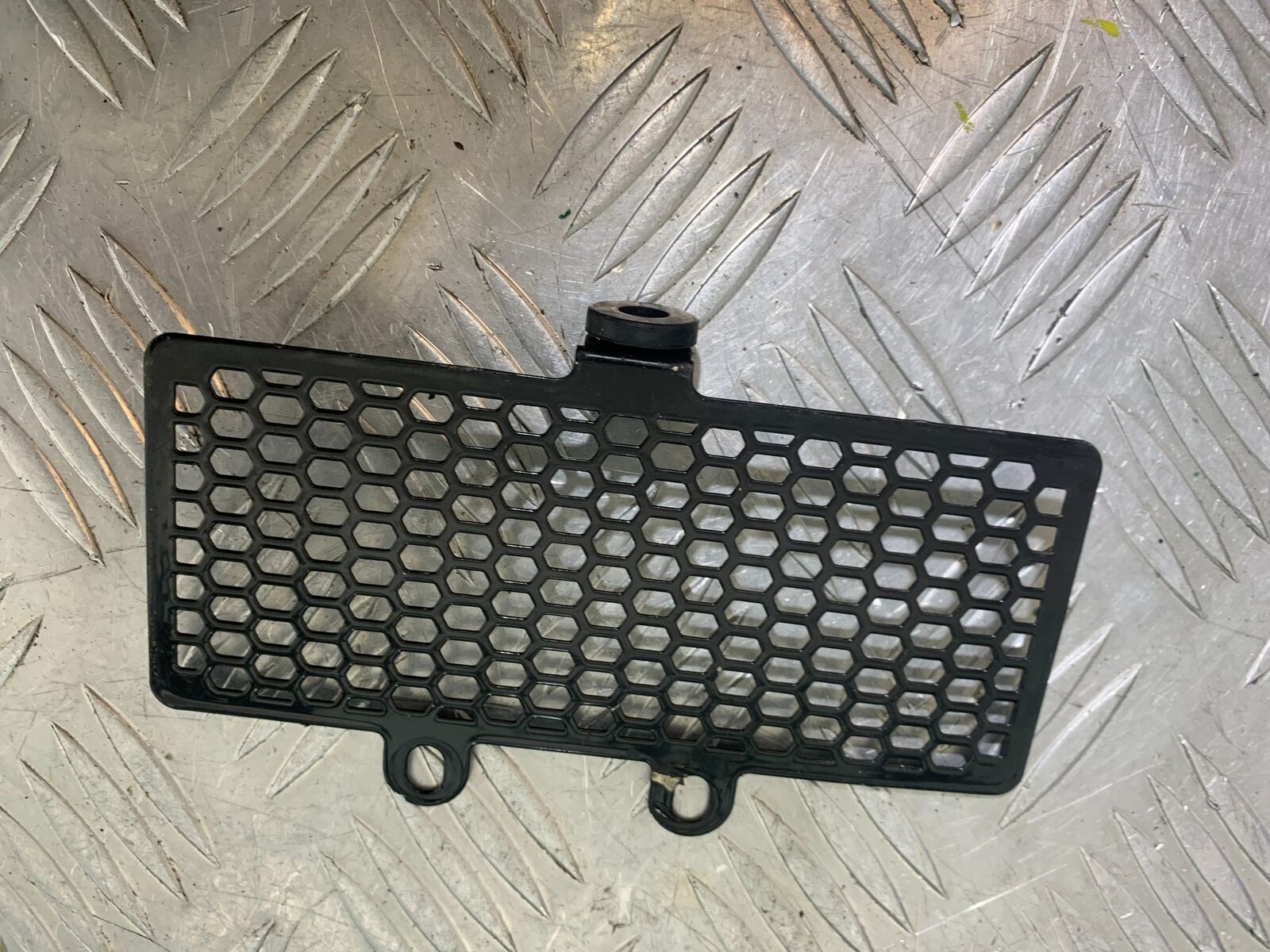 BENELLI TORNADO TNT 125 OIL COOLER GRILL   YEAR 2024 (CMB1090)