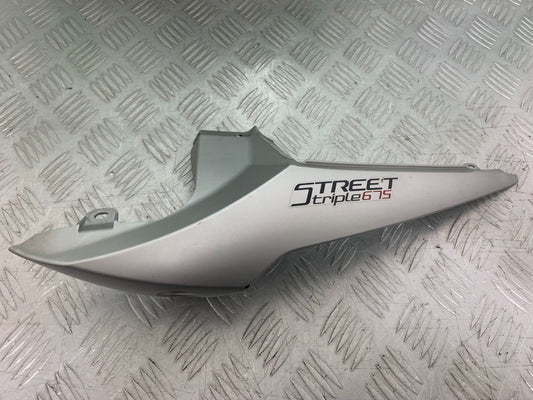 TRIUMPH 675 STREET TRIPLE RX LEFT SEAT PANEL 2015-2017 (CMB1299)