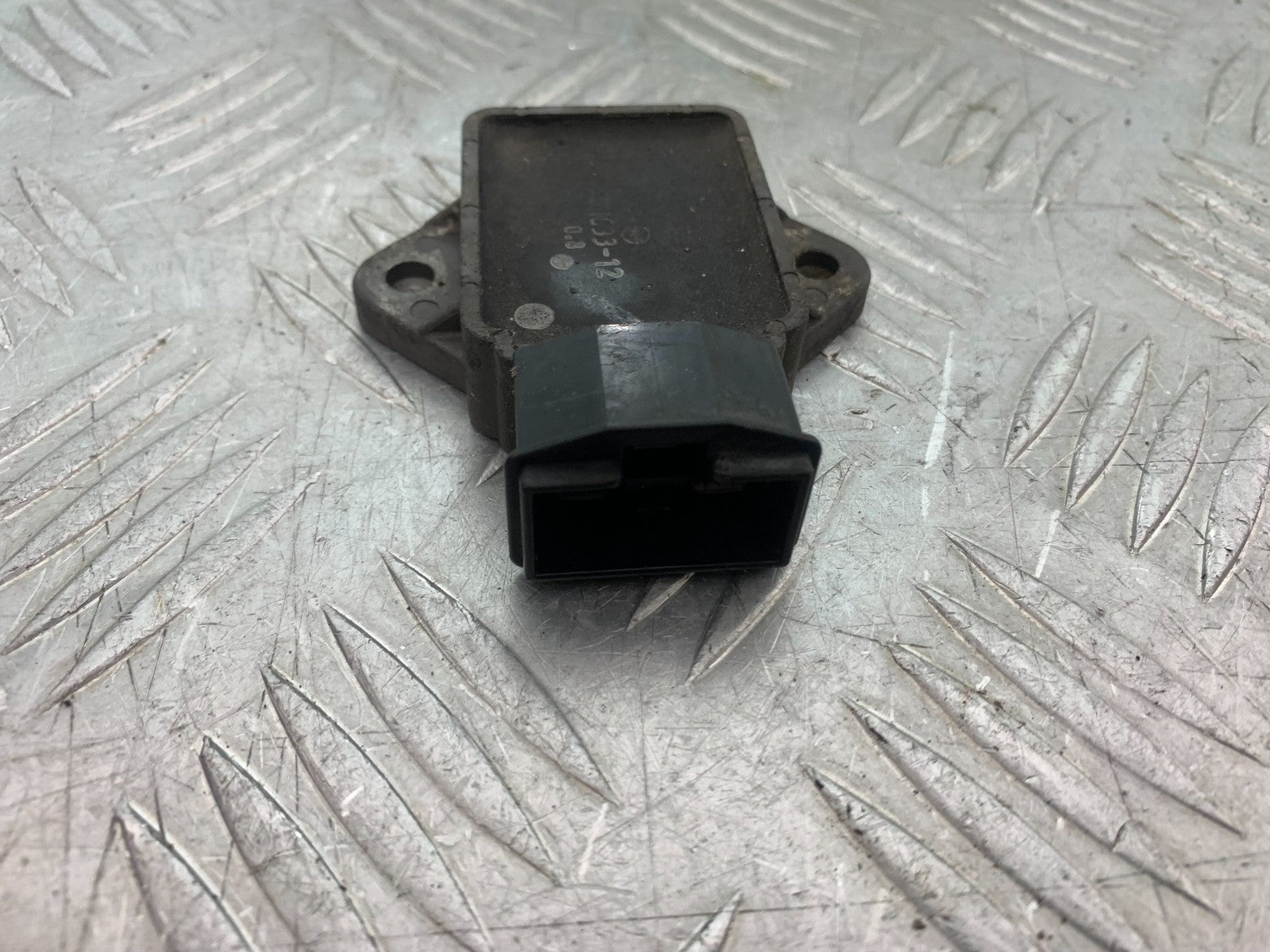 HONDA NT650 V DEAUVILLE REGULATOR YEAR 1999 (CMB1268)