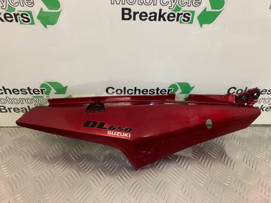 SUZUKI DL 650 V-STROM LEFT SEAT PANEL  YEAR 2006 2011 (STOCK 954)