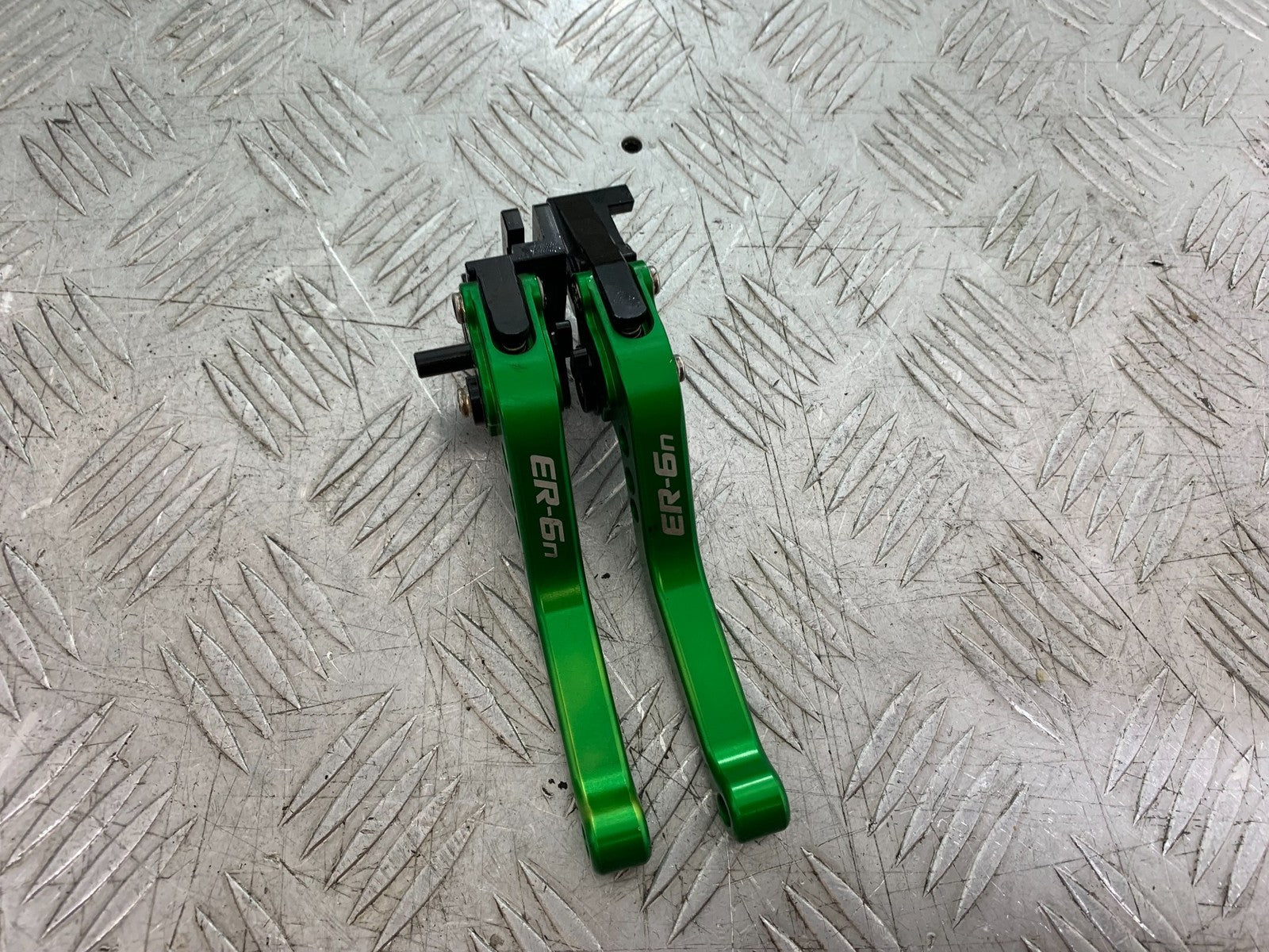 KAWASAKI ER6 N CLUTCH AND BRAKE LEVERS YEAR 2012-2017 (CMB1324)