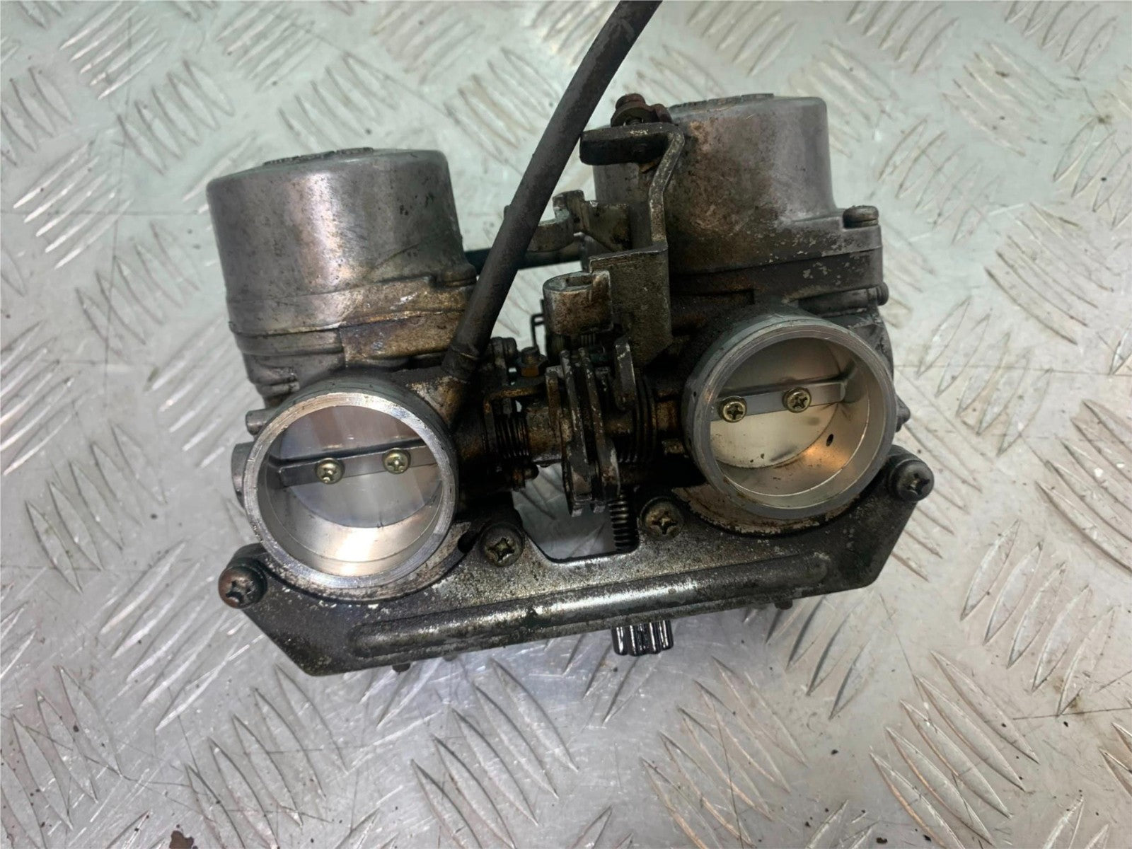 HONDA GL500 GL 500 SILVERWING CARBS (SOLD AS PARTS )  YEAR 1981-82 (CMB1168)