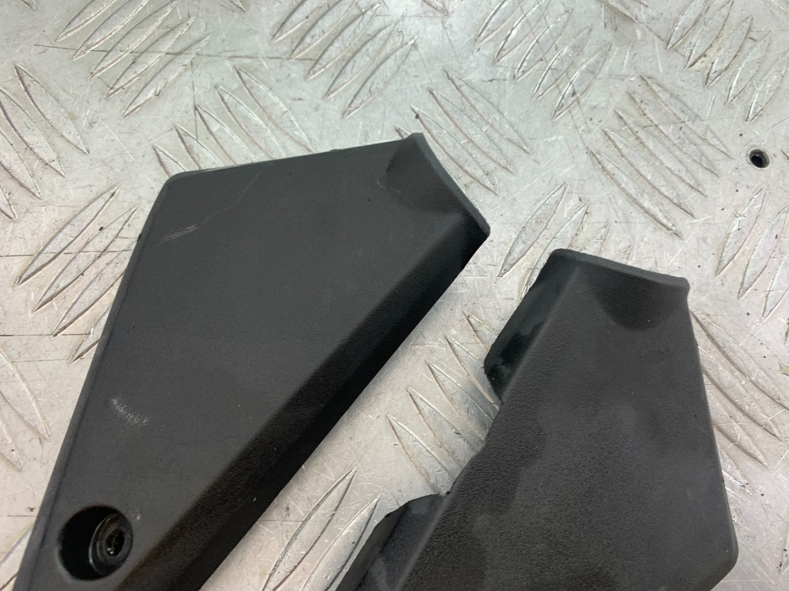 SUZUKI GSF1200 GSF 1200 BANDIT FRAME INFILL COVERS  YEAR 2001-2004 (CMB1188)