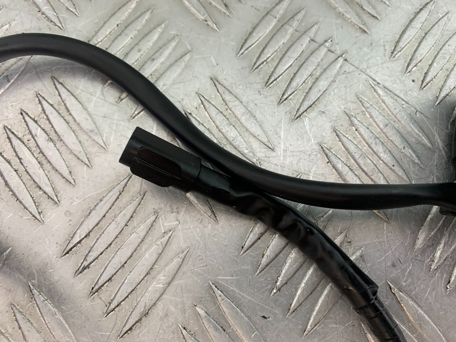 TRIUMPH TRIDENT 660 THROTTLE AND GRIP  YEAR 2021-2024 (CMB1148)