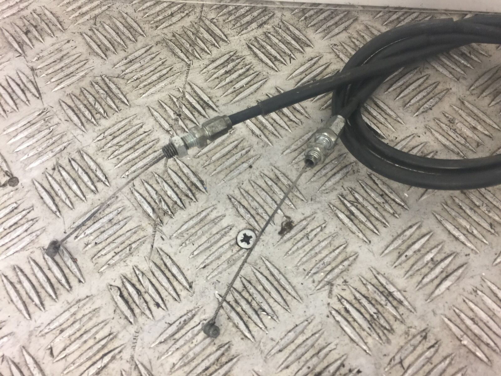 SUZUKI GSXR600 GSXR 600  K1 K2 THROTTLE CABLES  YEAR 2000