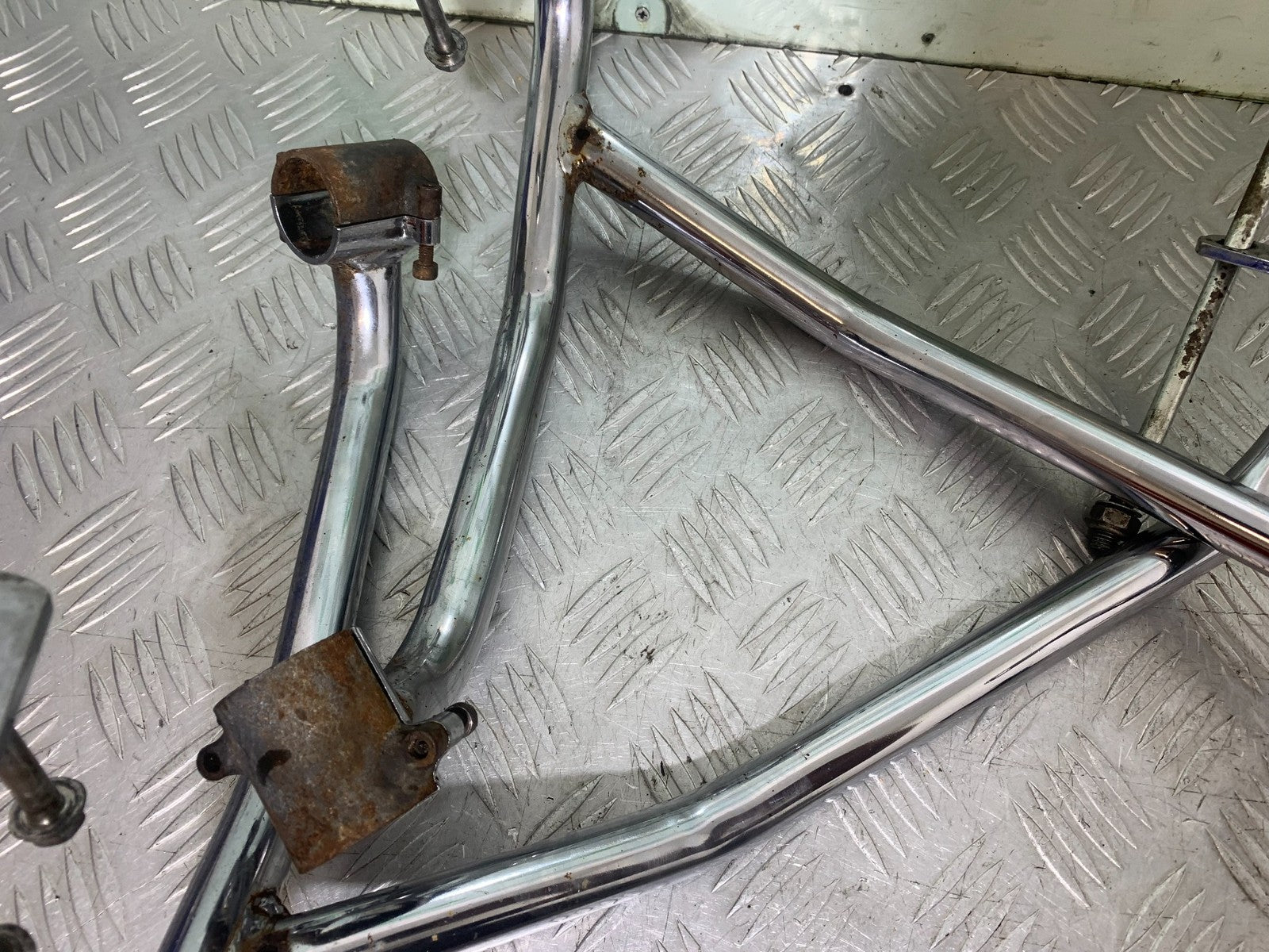 YAMAHA XJ900 XJ 900 DIVERSION ENGINE CRASH BARS    YEAR 1994-2002 (CMB1292)