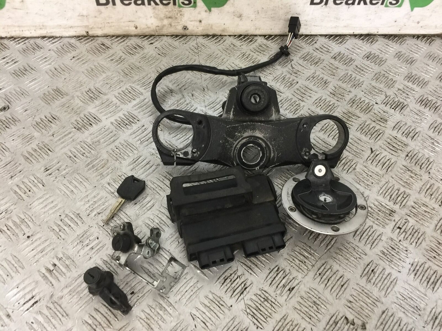 KAWASAKI ZZR1400 ZZR 1400 ECU LOCKS AND KEY  YEAR 2011 (STOCK 802)