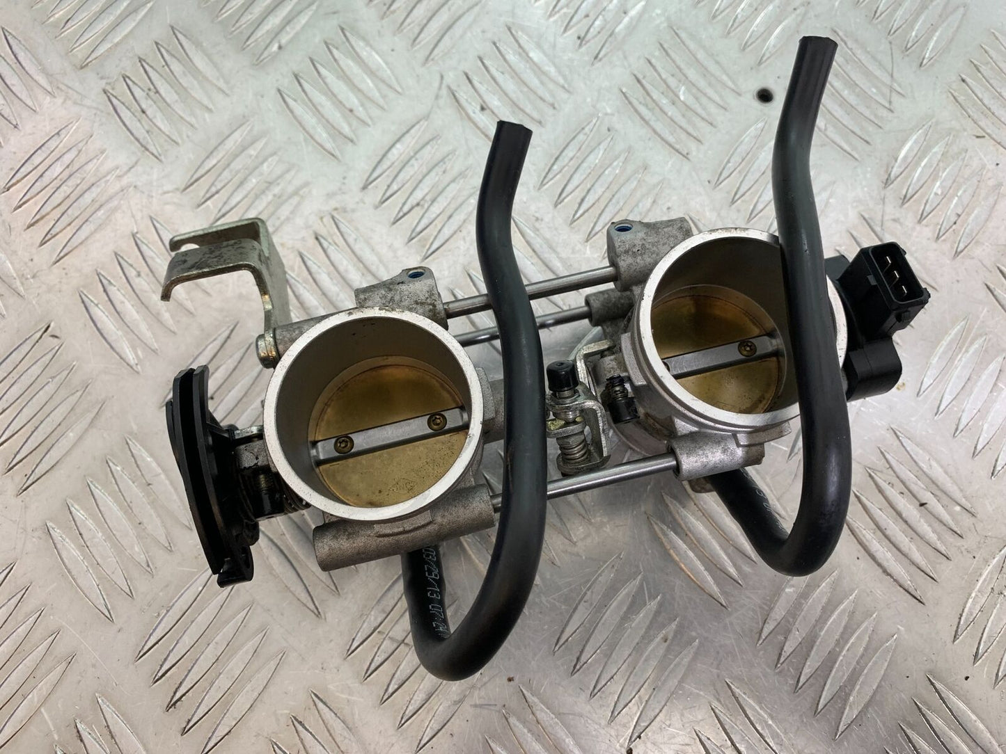 BMW F800 GT THROTTLE BODIES  YEAR 2013-2017 (CMB1031)