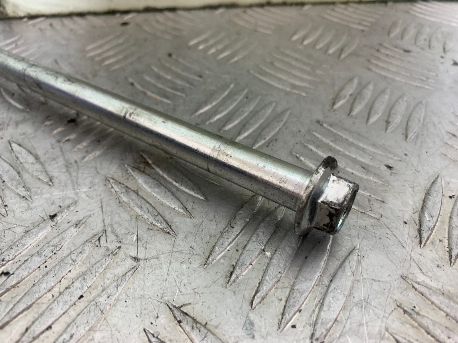 KYMCO CK1 125 REAR SWINGARM SPINDLE YEAR 2014 - 2016 (CMB1181)