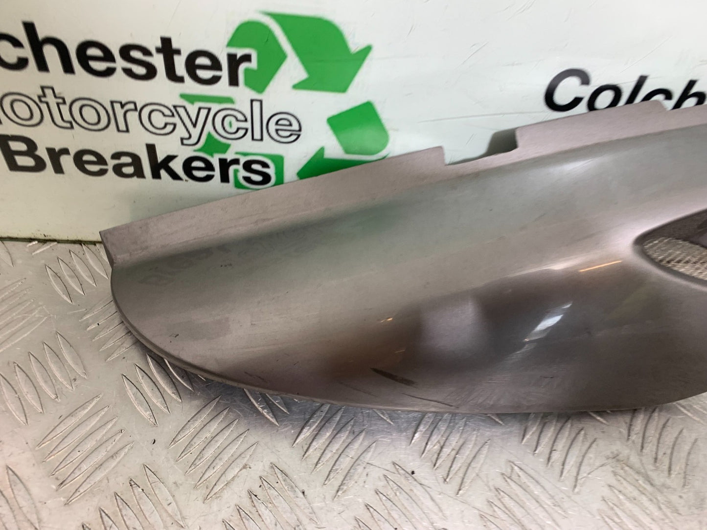 HONDA XL125 VARADERO RIGHT SEAT PANEL  YEAR 2001-2006  (CMB1304)