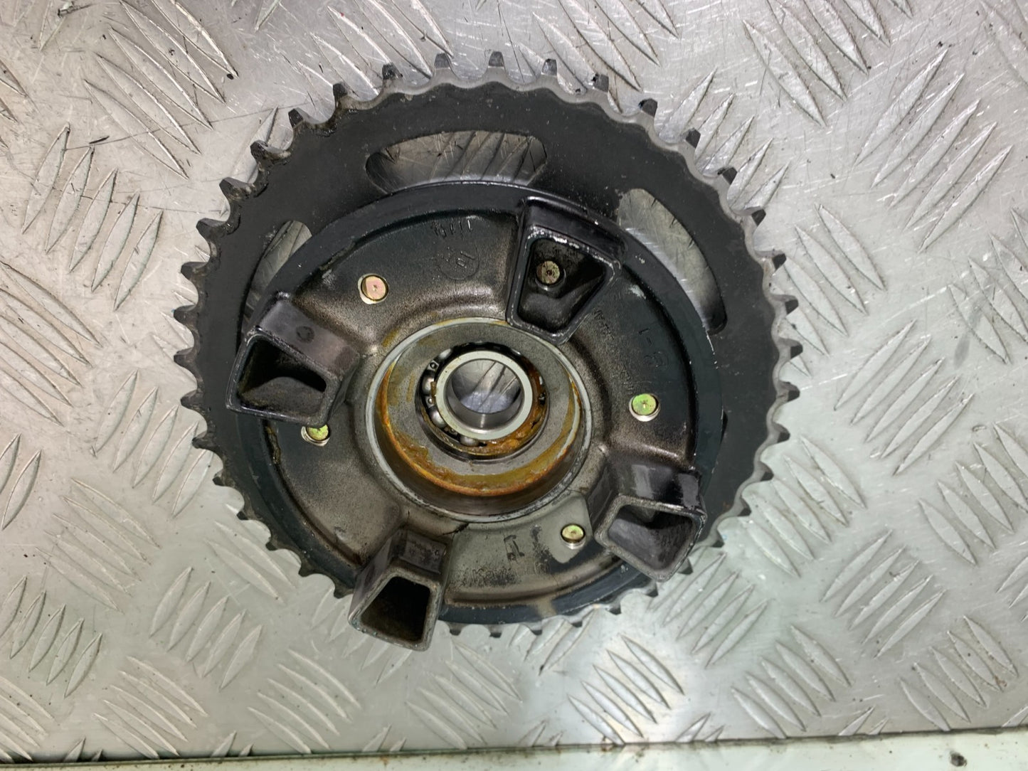 KAWASAKI ZX9R ZX9 R SPROCKET CARRIER  YEAR 1998-1999 (CMB1329)