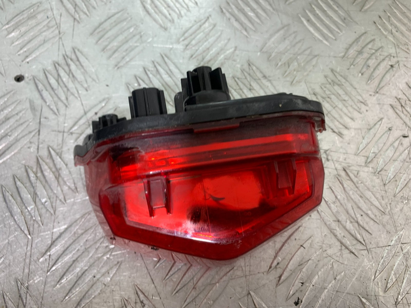 SUZUKI DL1000 V-STROM REAR LIGHT   YEAR 2014-2019 (CMB1325)