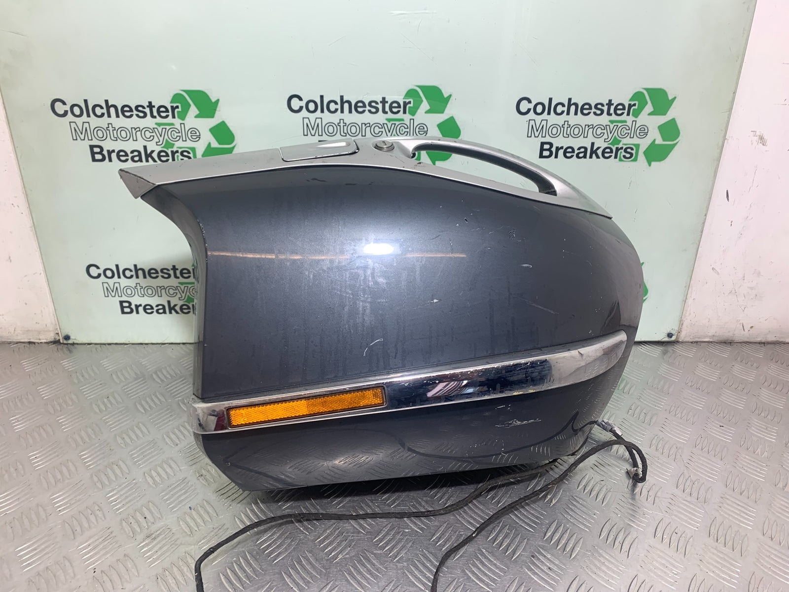 BMW K1200 K 1200 LT RIGHT PANNIER  YEAR 1999-07 (CMB1138)
