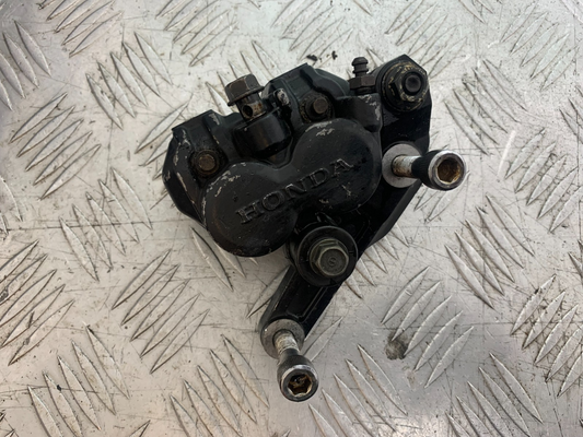 HONDA VT700 VT 700 SHADOW FRONT RIGHT CALIPER   YEAR 1984-85 (CMB1328)