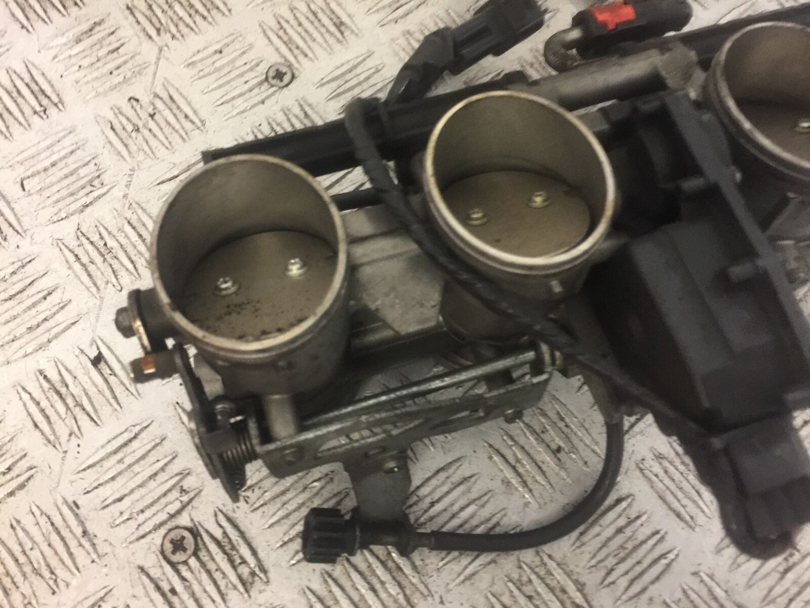 KAWASAKI Z750 Z 750 SCORPION THROTTLE BODIES YEAR 2009-2012 (STOCK 670)