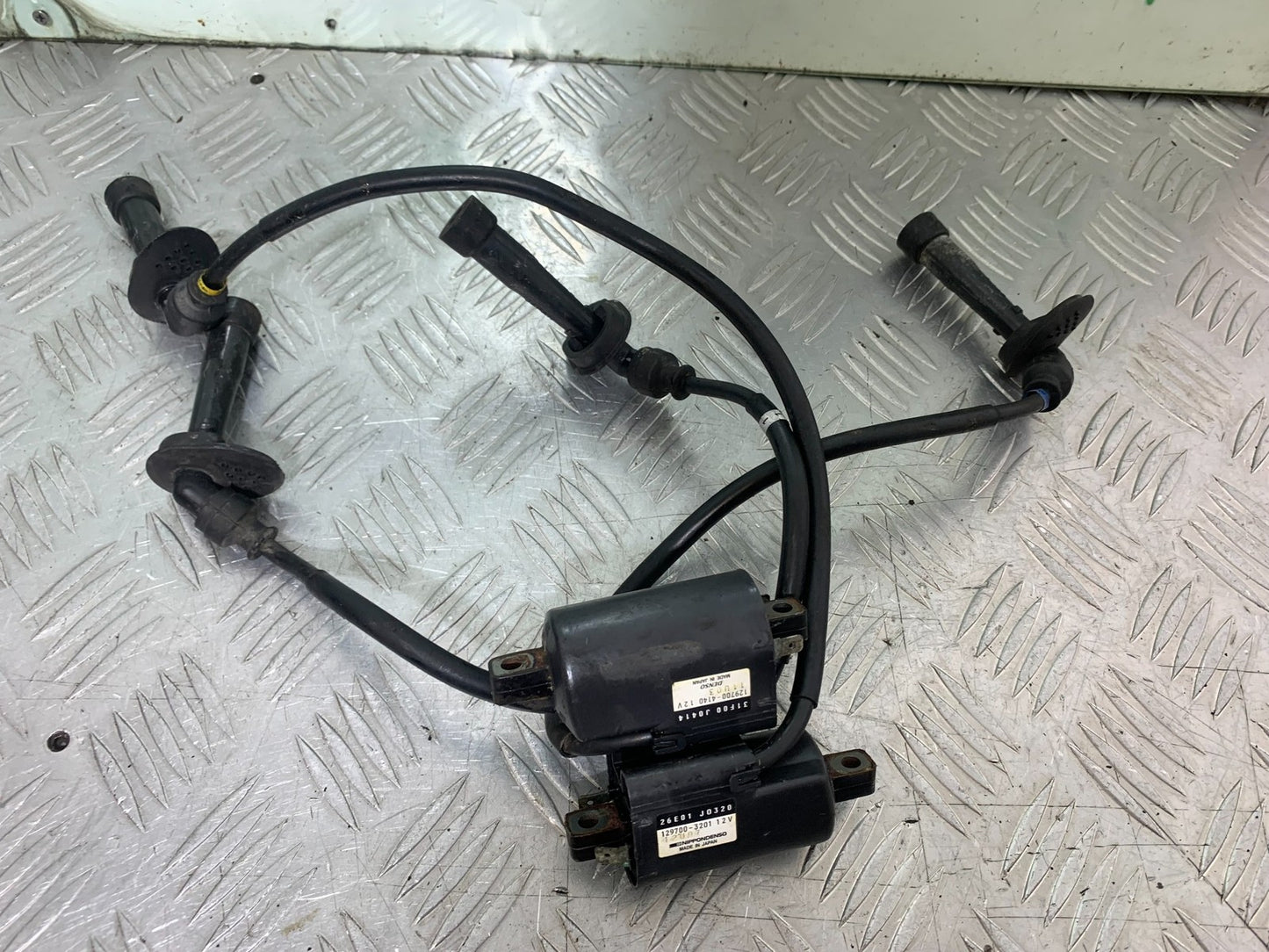 SUZUKI GSF600 GSF 600 BANDIT COILS AND CAPS   2000-2004 (CMB1269)