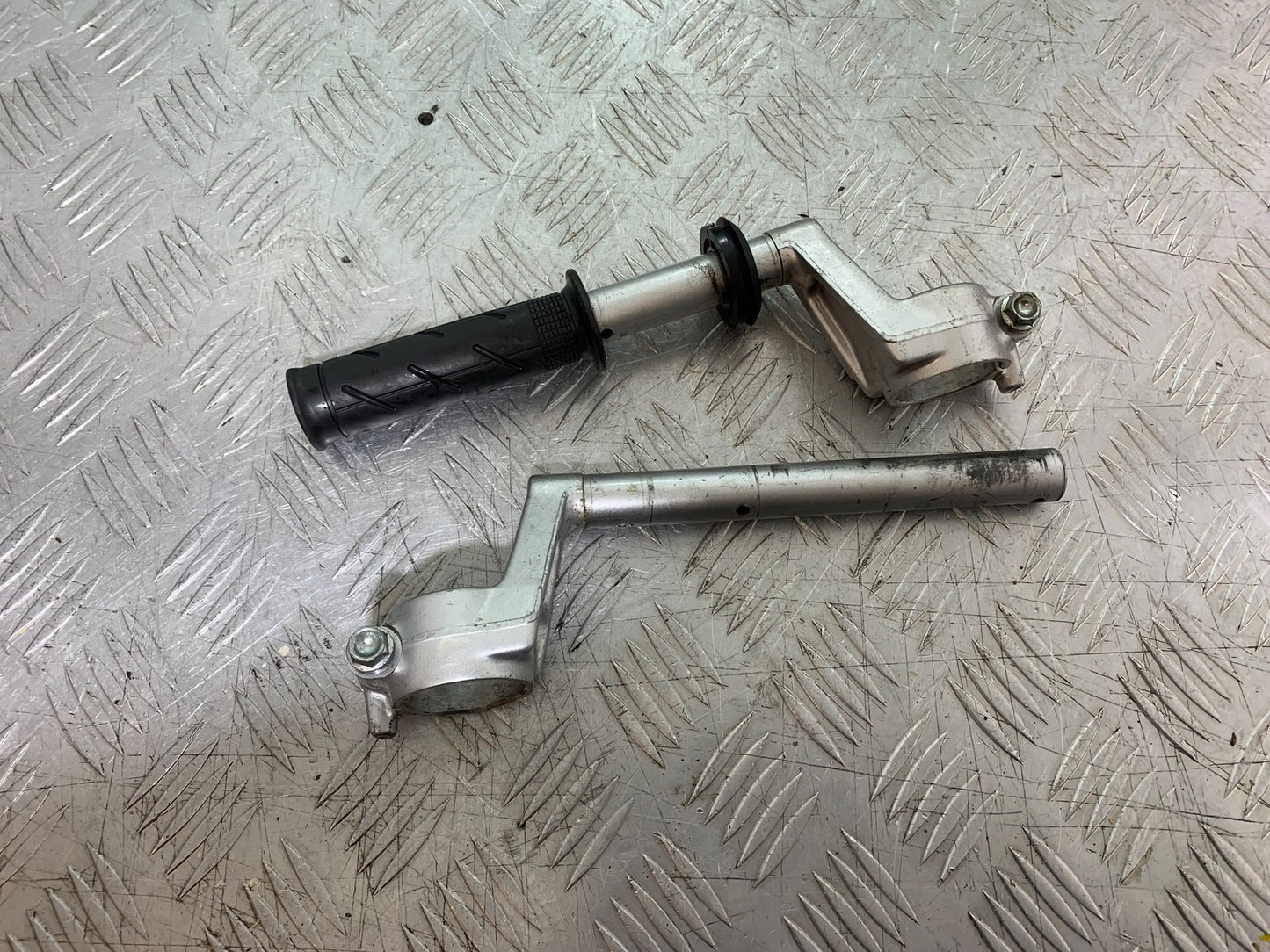 HONDA VFR800 VFR 800 V-TEC HANDLEBARS   YEAR 2002 -09 (CMB1296)