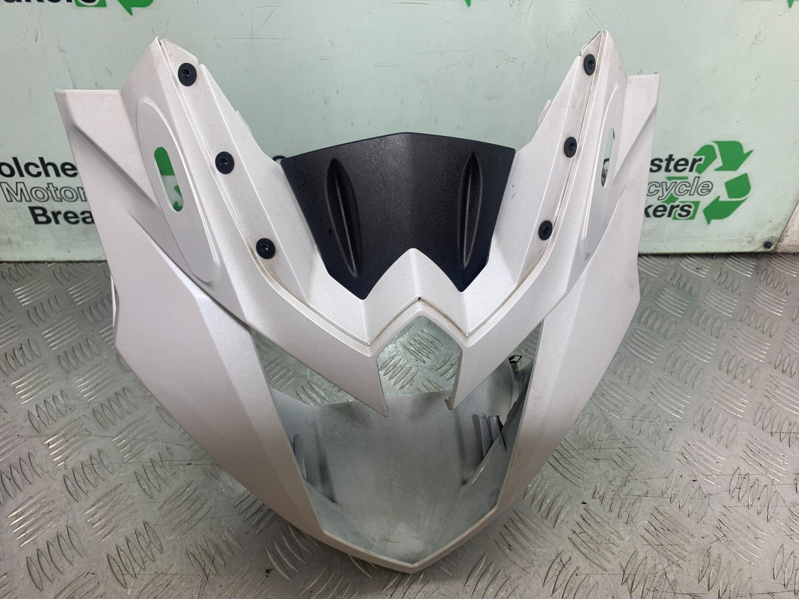 YAMAHA XJ6 XJ6-S TOP FAIRING YEAR 2009-2015  (CMB1212)