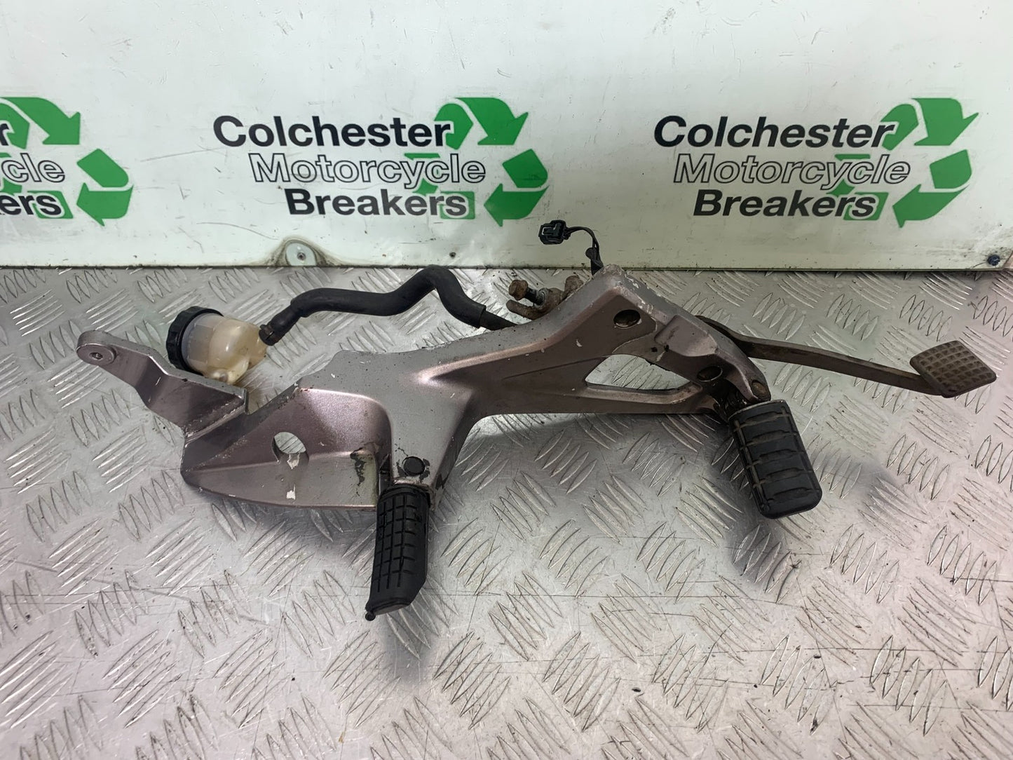 HONDA NT 700 V DEAUVILLE RIGHT HANGER   YEAR 2006-2011 (CMB1211)