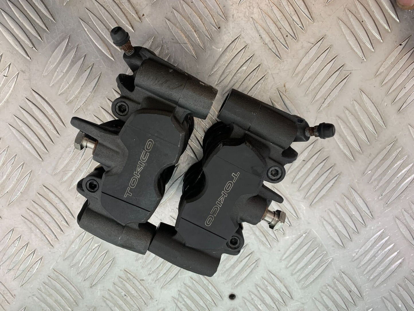 SUZUKI GSXR1000 GSXR 1000 FRONT BRAKE CALIPERS   2009-2016 (CMB1049)