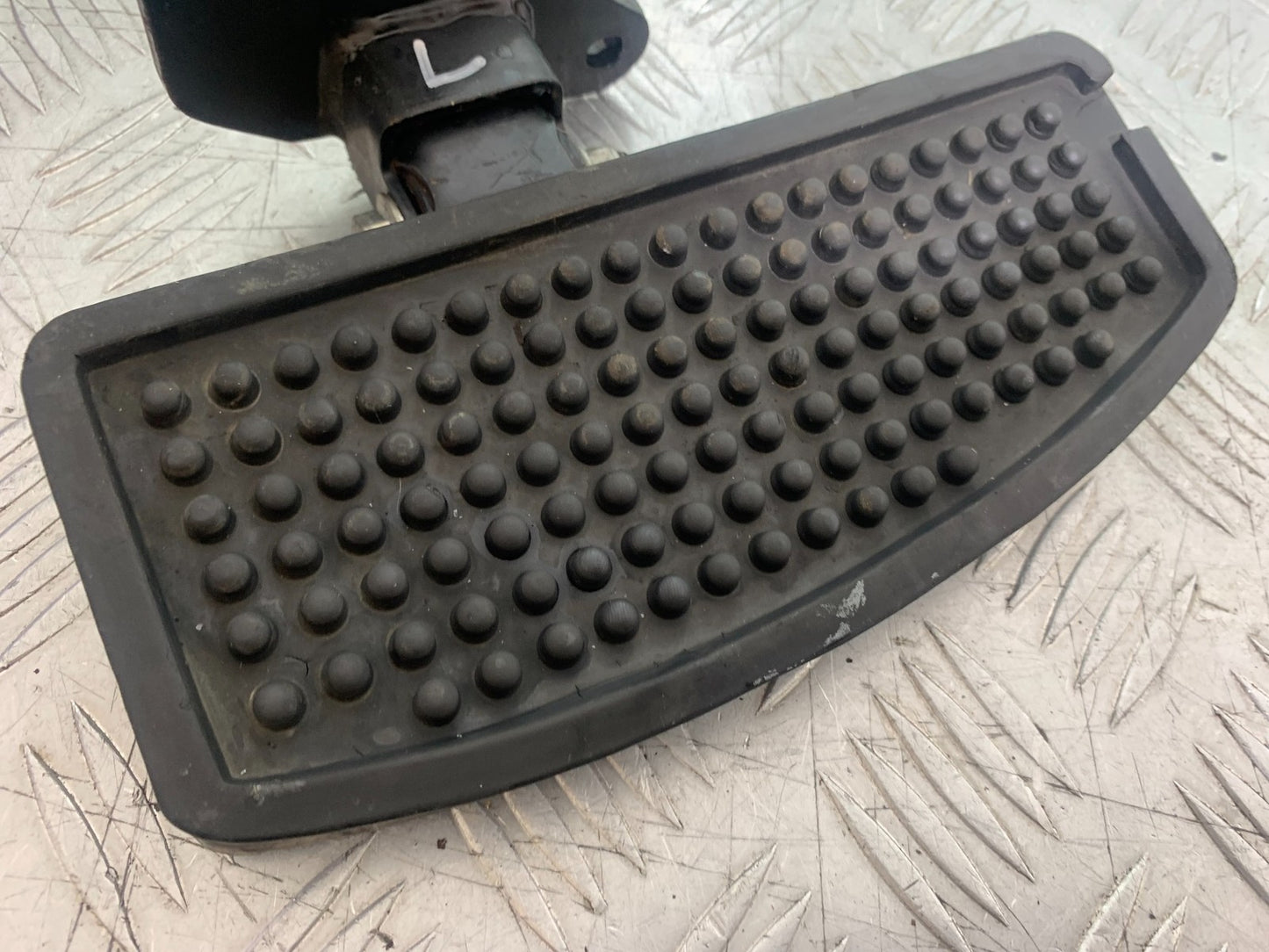 PIONEER NEVADA XF125 LEFT FOOTBOARD YEAR 2009 (CMB1214)