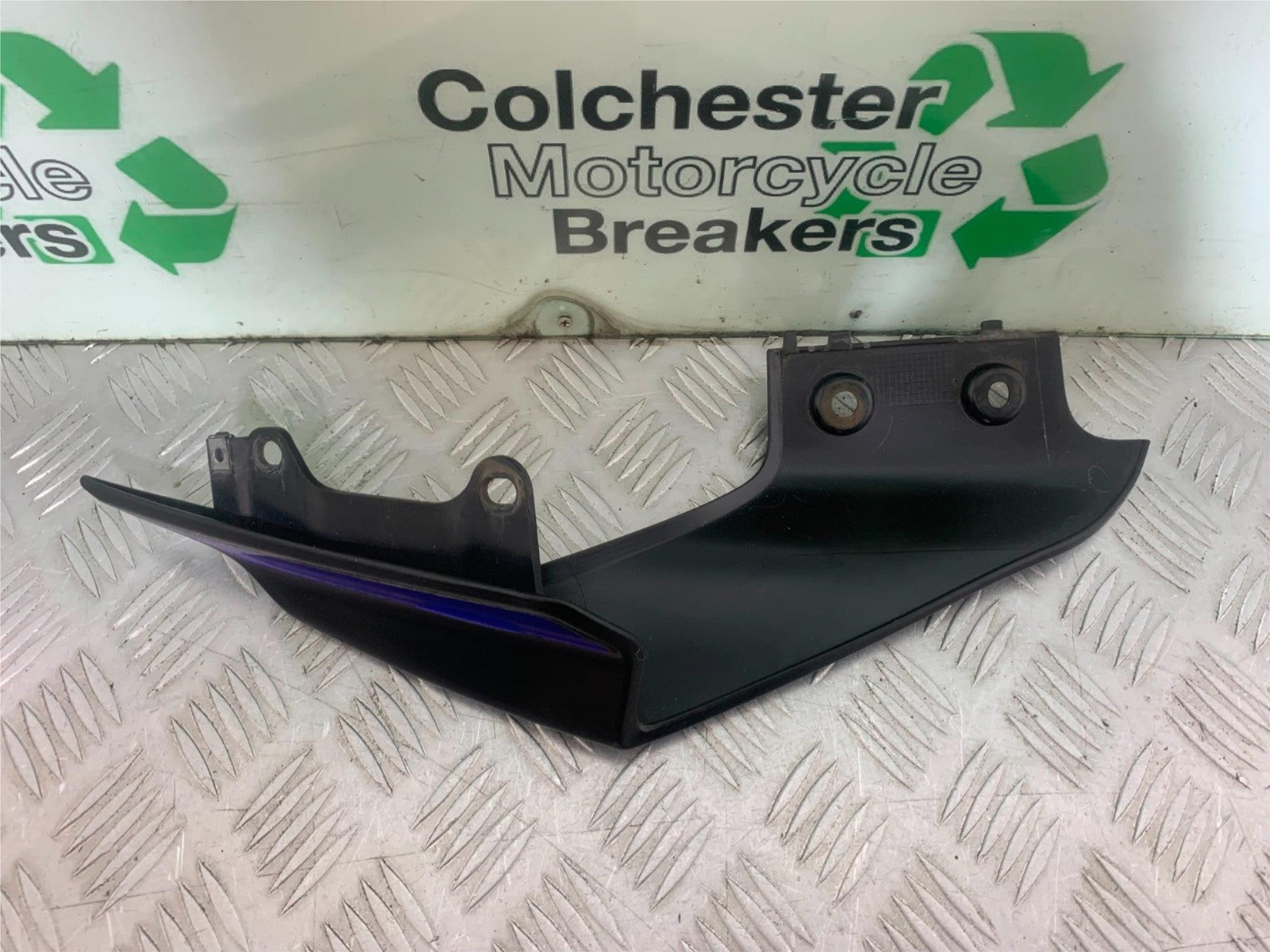 YAMAHA YZF-R125 YZF 125 RIGHT SEAT PANEL  YEAR 2019-2022 (CMB1263)
