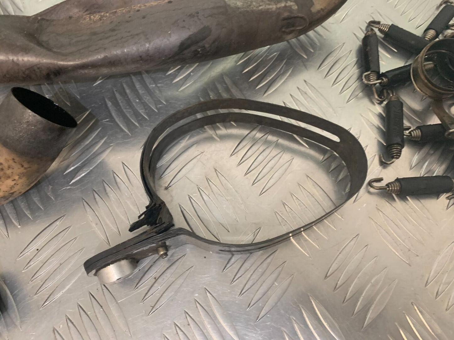 HONDA CBR1000 rr FIREBLADE AKRAPOVIC EXHAUST (DAMAGED ) 2008-2011 (STOCK 986)