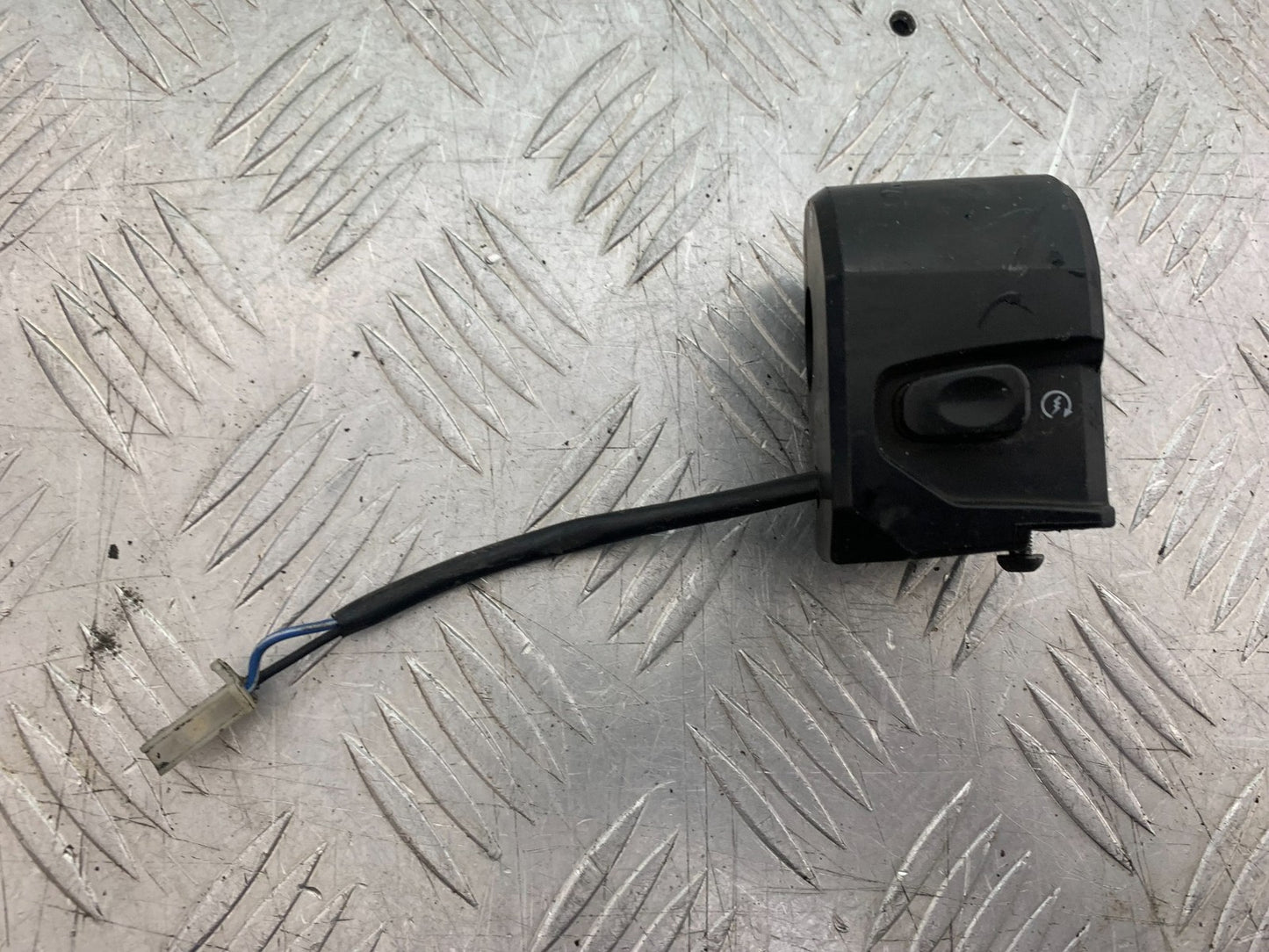 YAMAHA XMAX 125 XMAX-125 RIGHT SWITCH GEAR  YEAR 2015-2020  (CMB1266)