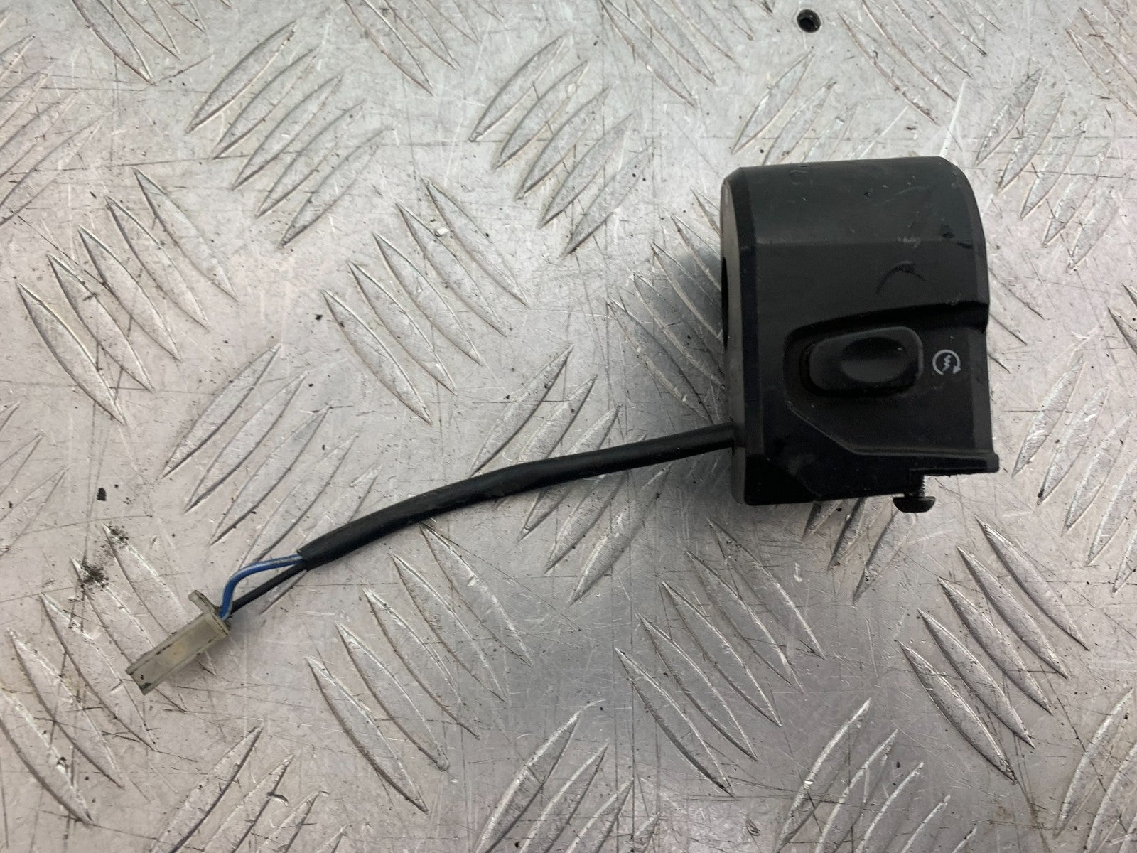 YAMAHA XMAX 125 XMAX-125 RIGHT SWITCH GEAR  YEAR 2015-2020  (CMB1266)