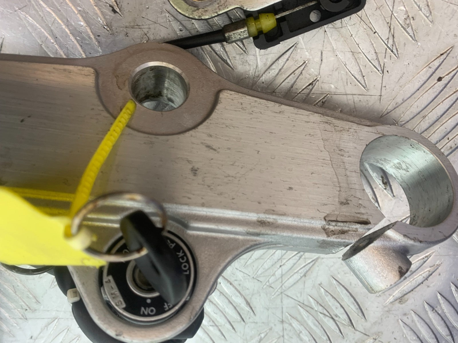 SUZUKI SV650 SV 650 mk1 LOCKS AND KEY  1999-2002 (CMB1238)