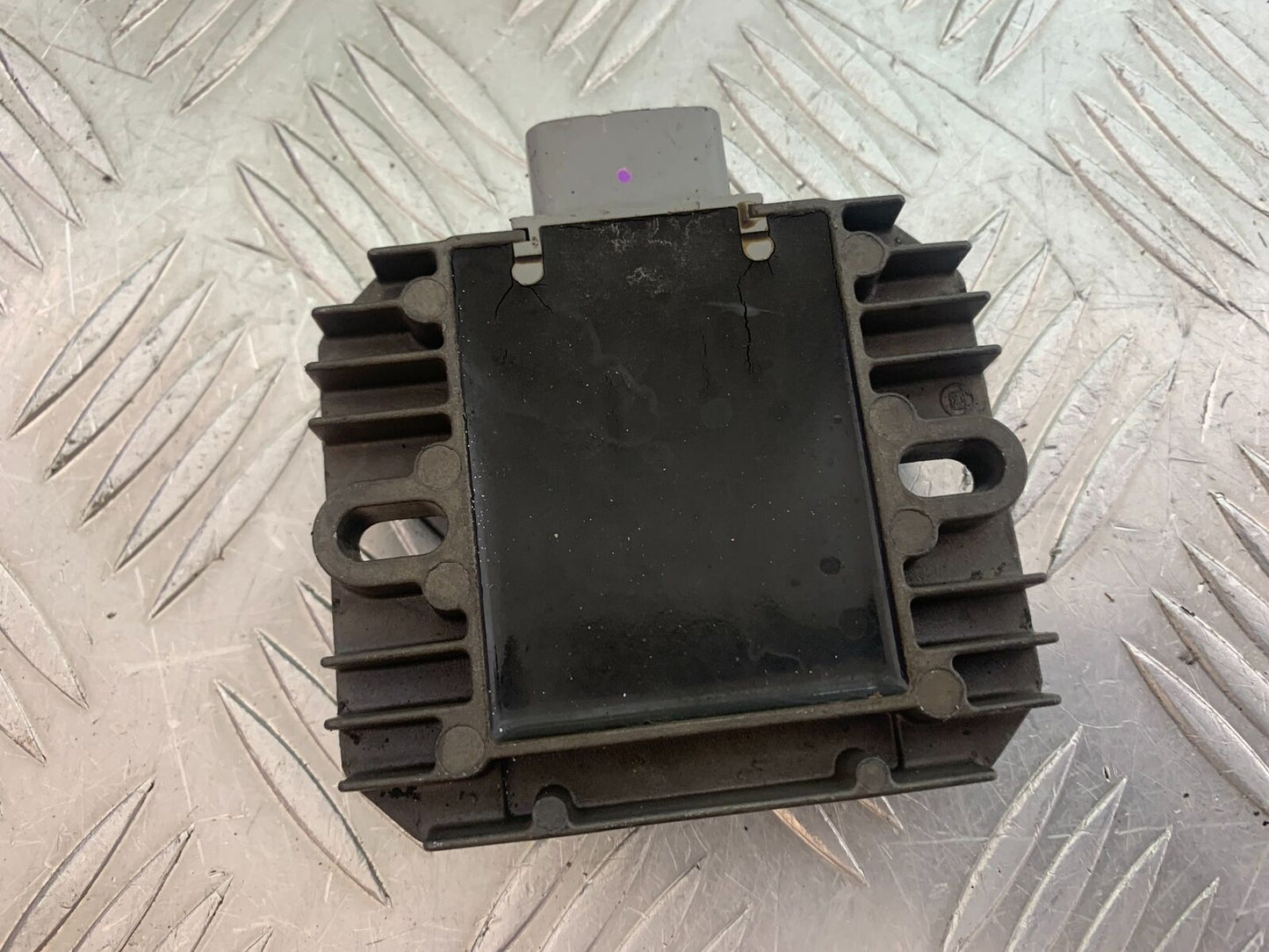 SUZUKI AN 200 UN 200 BURGMAN REGULATOR  YEAR 2007-09 (CMB1128)