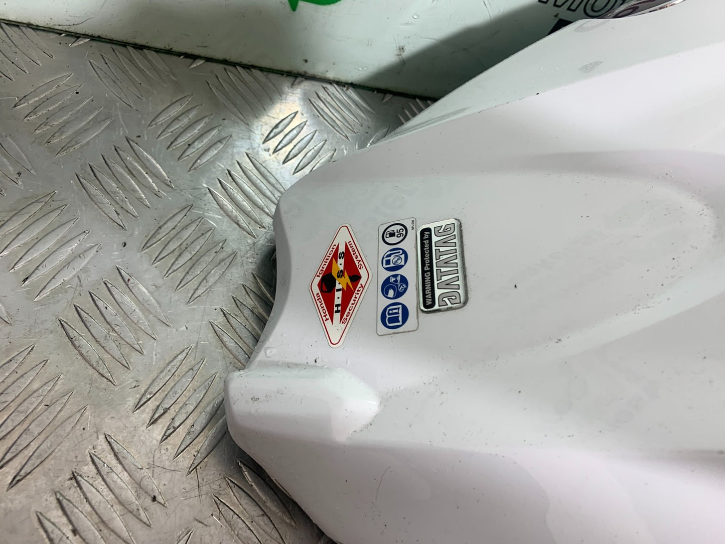 HONDA CBR1000 rr FIREBLADE PETROL TANK COVER  YEAR 2012-2016 (CMB1198)