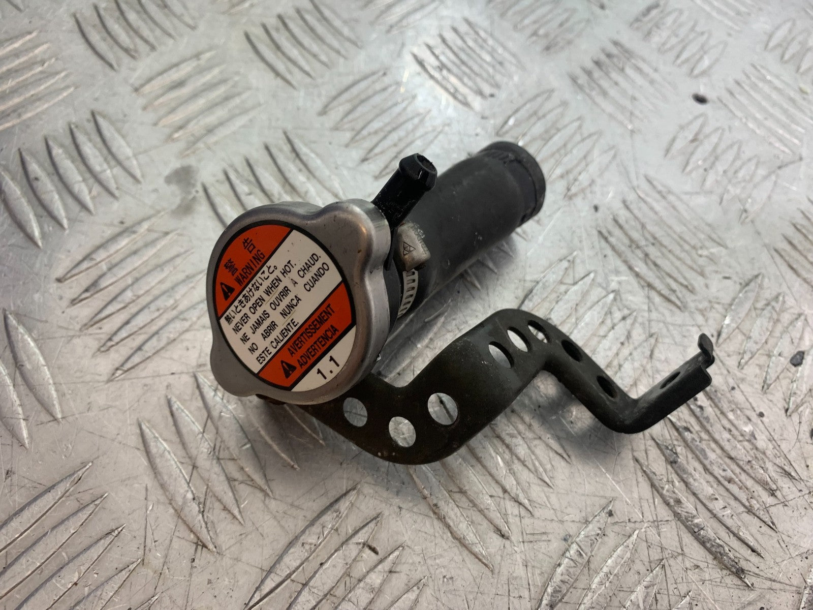 SUZUKI SV1000 SV 1000 S RADIATOR CAP  YEAR 2003-2007 (CMB1293)
