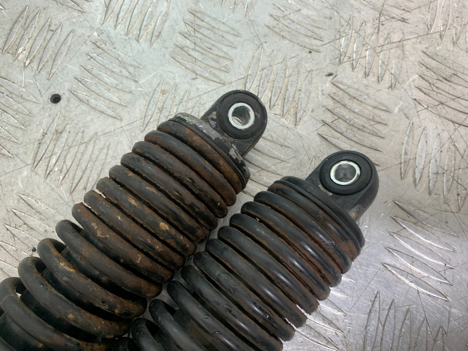 YAMAHA XMAX 250 XMAX 250 REAR SHOCKS  YEAR 2006-09 (CMB1201)