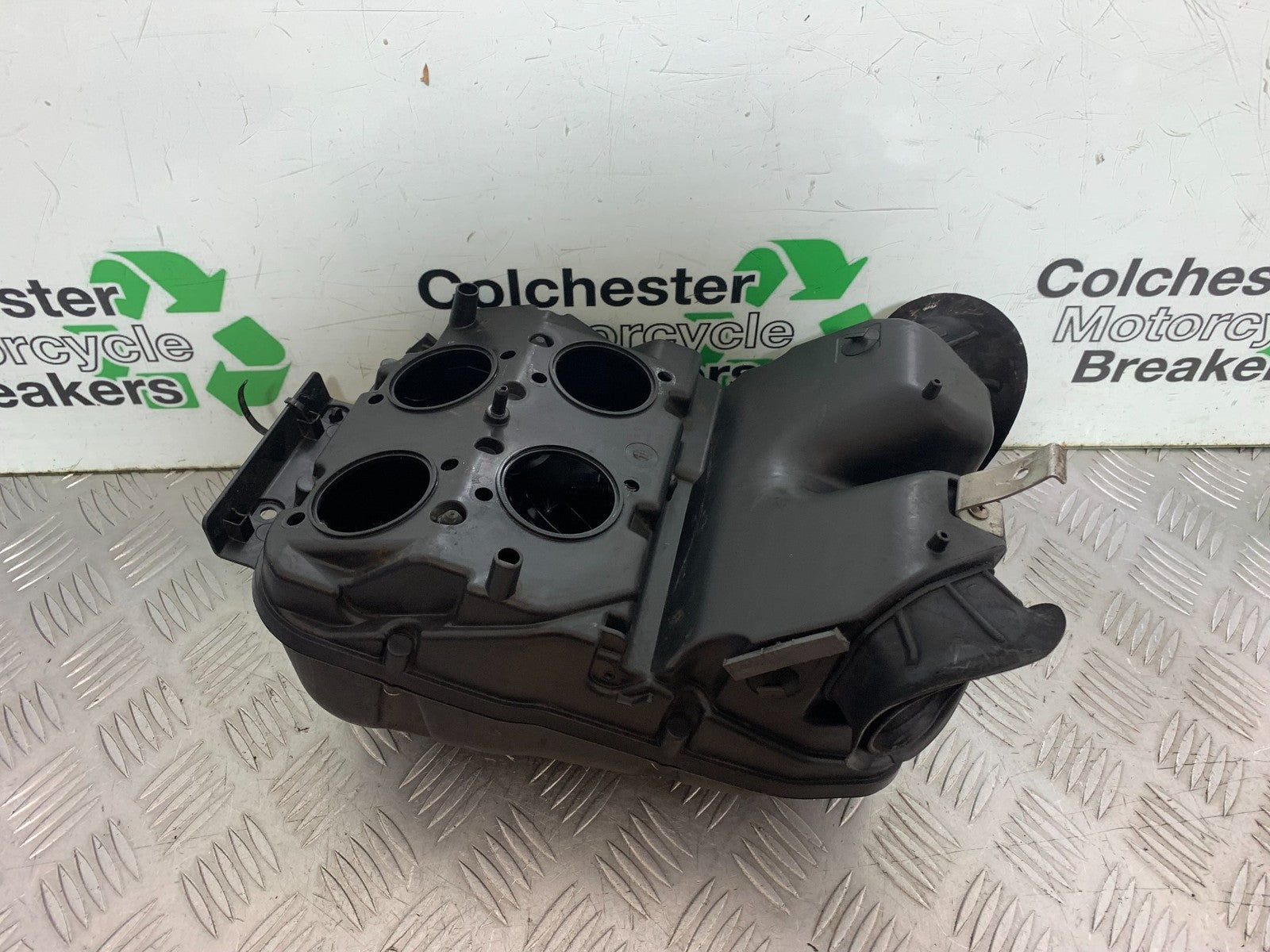 APRILIA TUONO 1000 V4R  AIRBOX   YEAR 2011-13  (CMB1316)