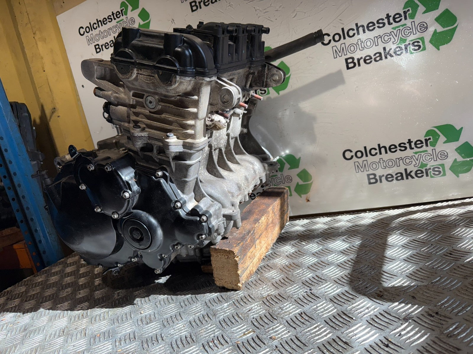 TRIUMPH 1050 SPRINT ST ENGINE YEAR 2004-2007 (CMB1197)