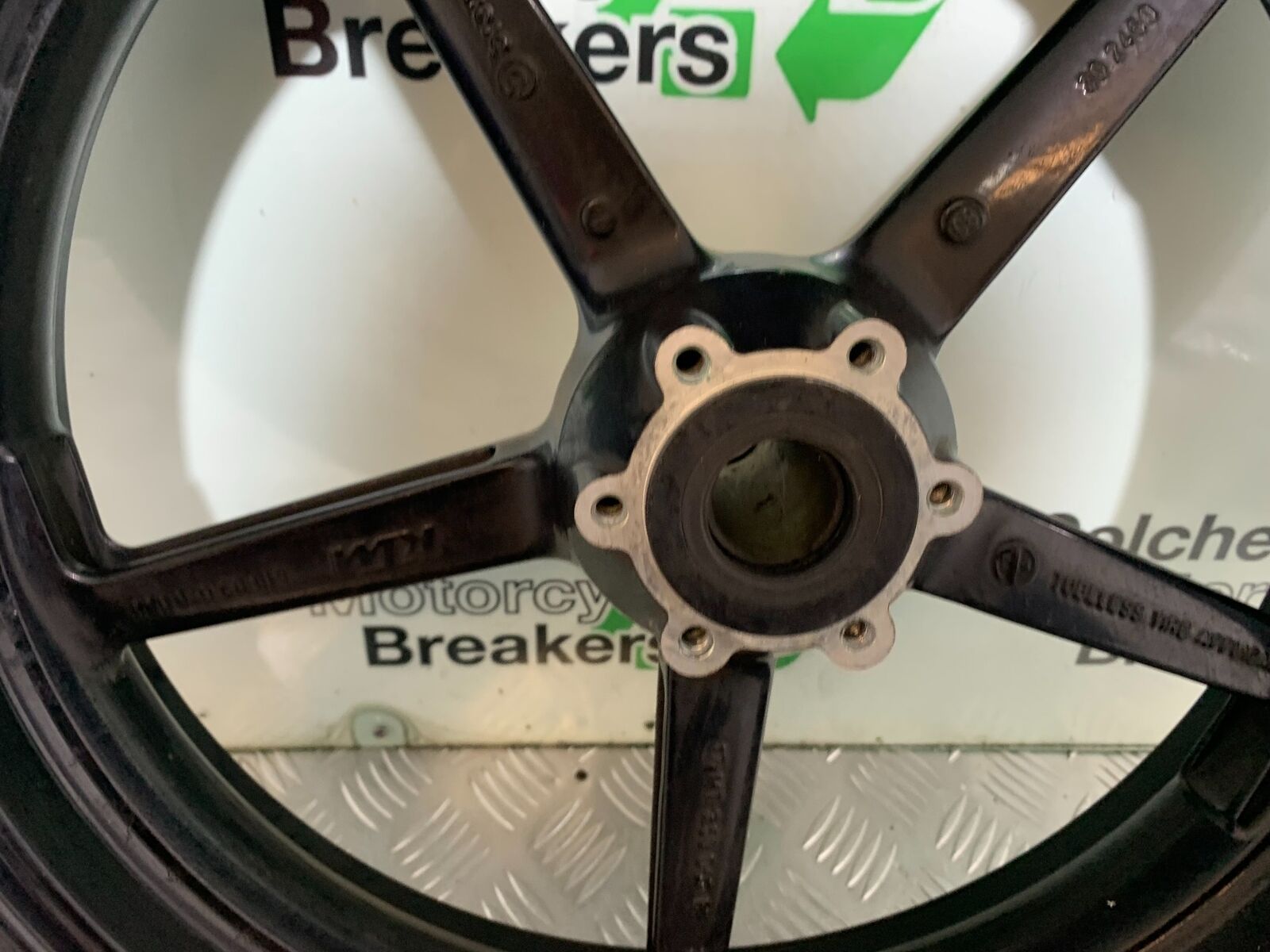 KTM 990 SUPERMOTO T FRONT WHEEL   YEAR 2010-2011  (CMB1067)