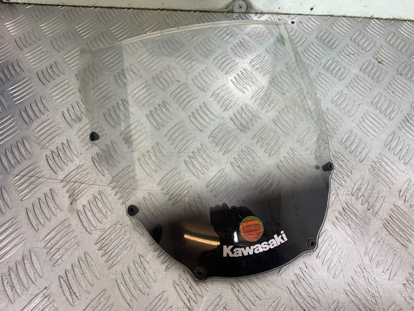 KAWASAKI ZX9R ZX9 R SCREEN  YEAR 1998-1999 (CMB1329)