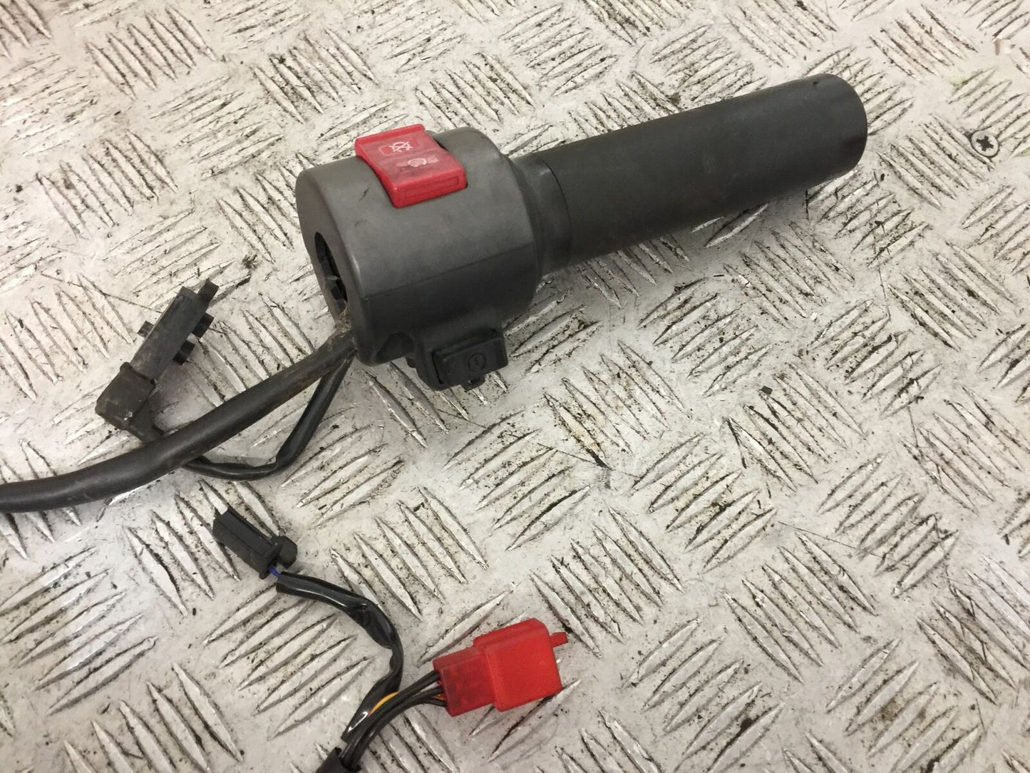HONDA VT750 SHADOW PHANTOM RIGHT SWITCH GEAR  YEAR 2014 (STOCK 761)