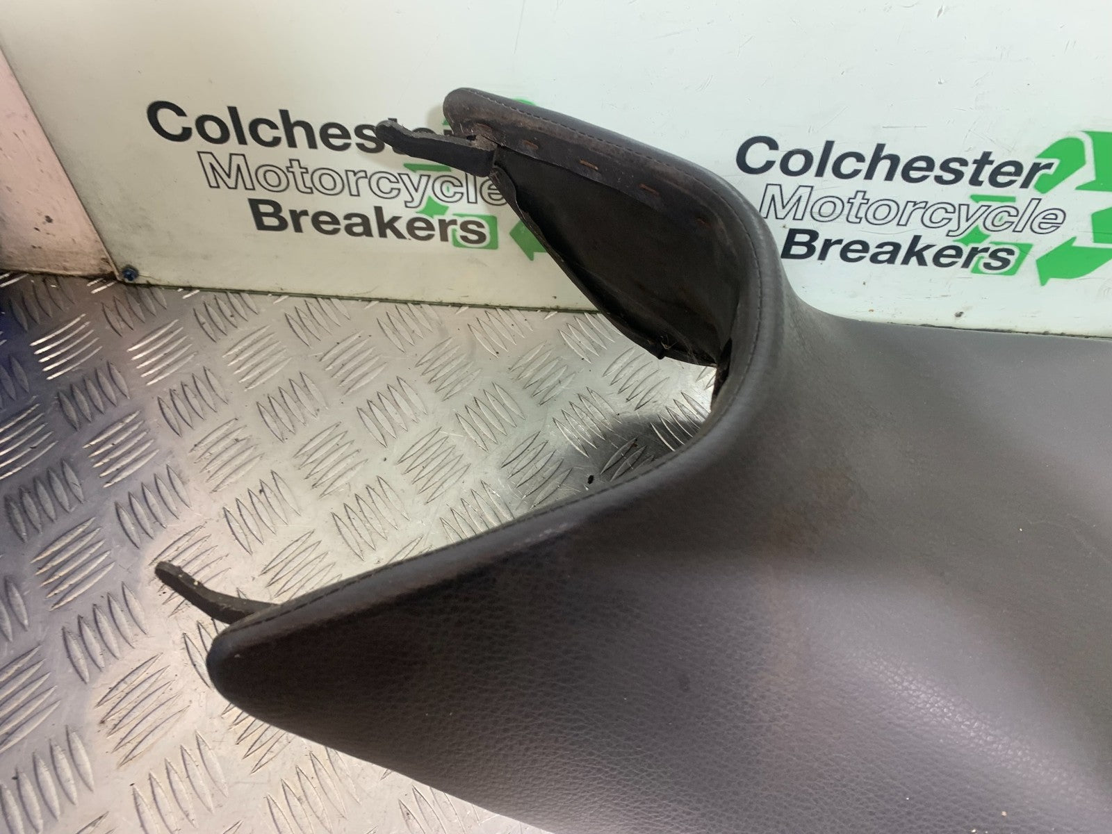 HONDA ST1100 PAN EUROPEAN SEAT  YEAR 1993-2001 (CMB1195)