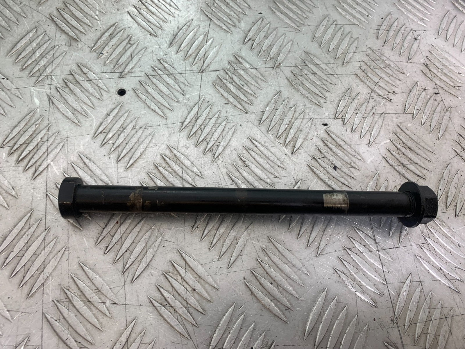 KTM 990 SUPER DUKE SWINGARM SPINDLE  YEAR 2007-2011  (CMB1207)