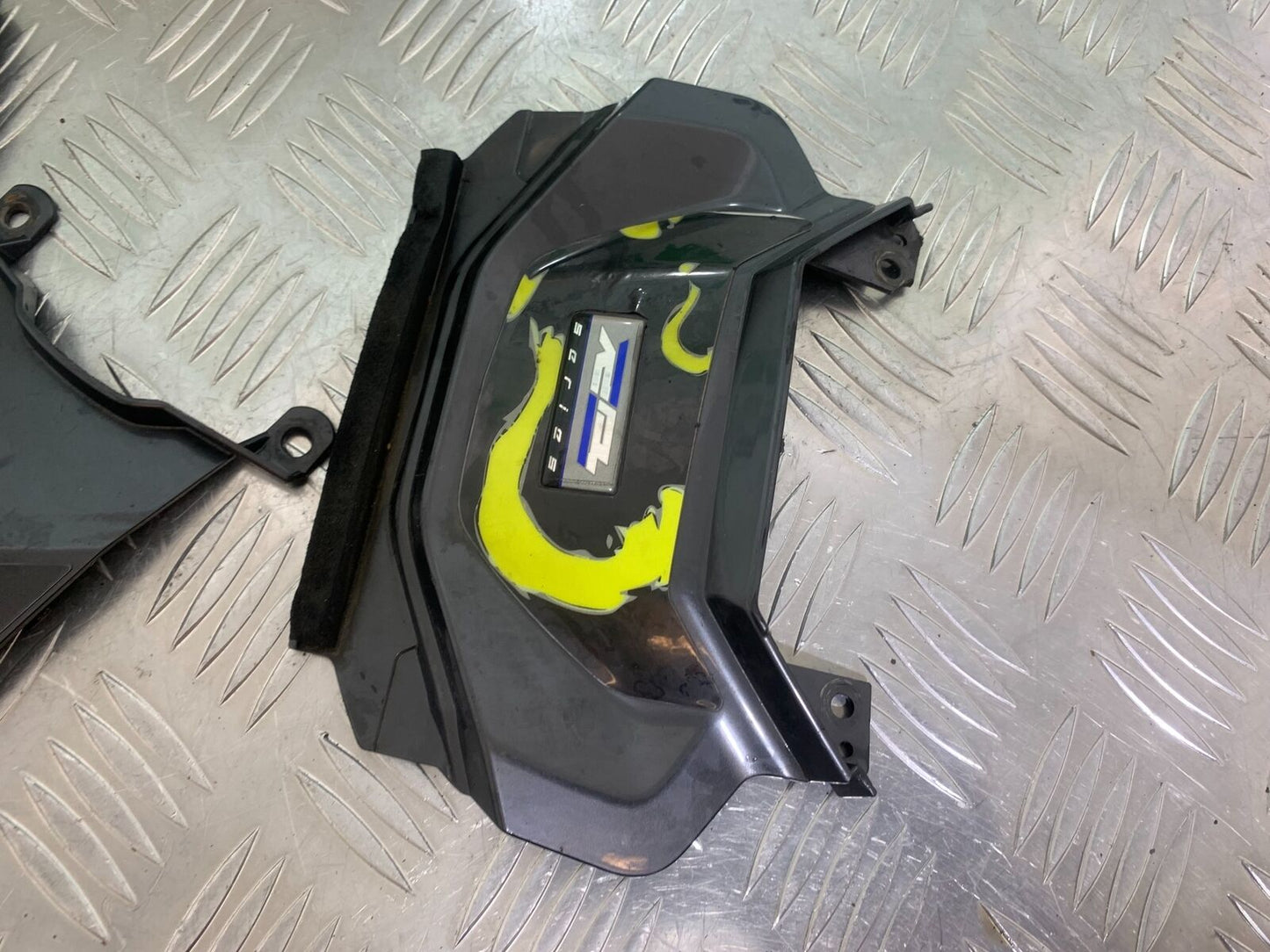 YAMAHA MT07 MT-07 INFILL PANELS  YEAR 2014 (STOCK 995)
