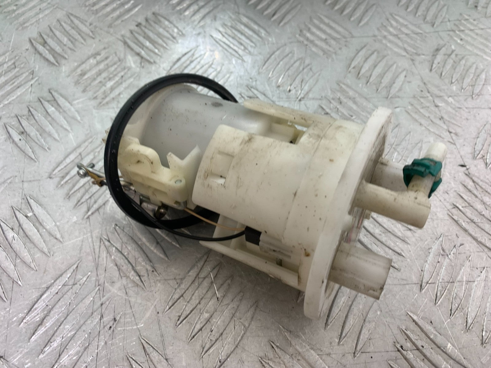 HONDA CBR1000 rr FIREBLADE PETROL PUMP   2008-2011 (CMB1253)