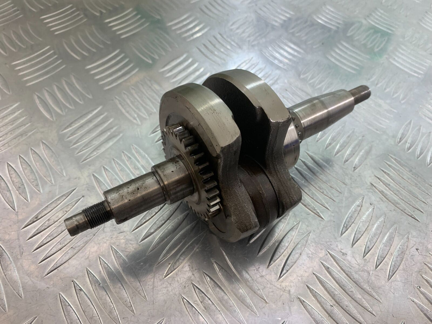 YAMAHA XT125X XT125 X CRANKSHAFT  YEAR 2008 (STOCK 857)