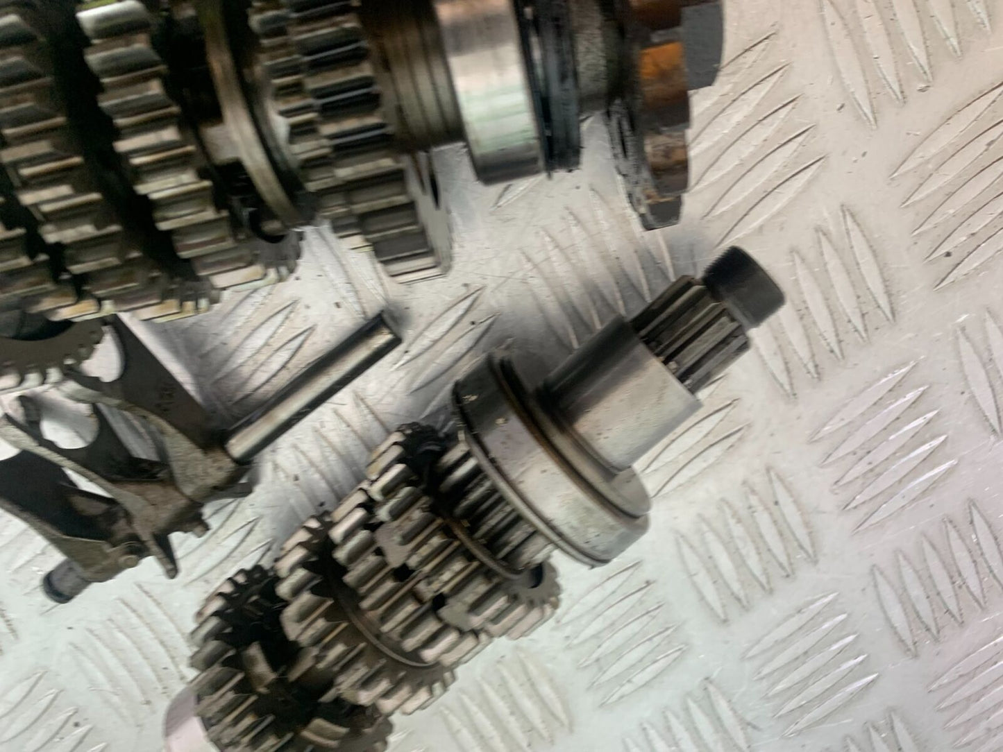 TRIUMPH 955i SPRINT ST GEARBOX   YEAR 1999-2004 (STOCK 735)