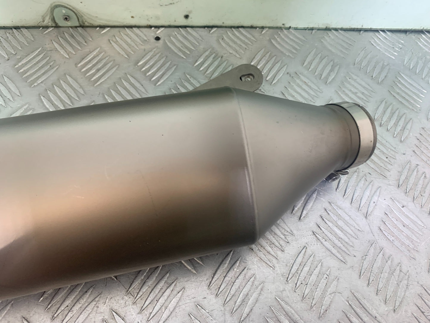 BMW M1000 R AKRAPOVIC SILENCER   YEAR 2023-2024 (CMB1140)