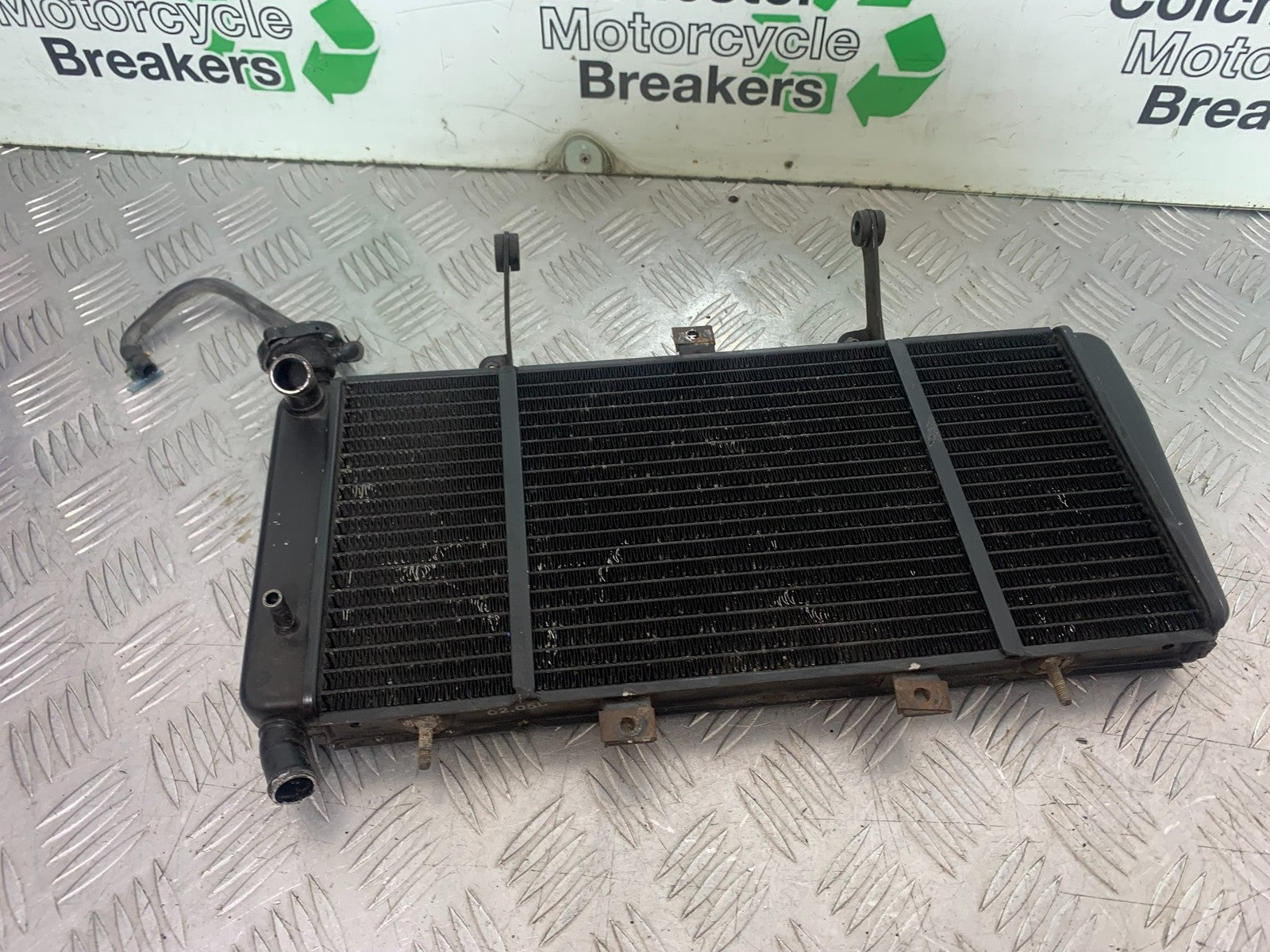 TRIUMPH 1050 SPRINT ST RADIATOR  YEAR 2004-2007 (CMB1197)